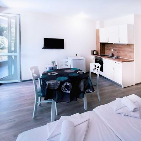 Donchevi Apartments Primorsko Extérieur photo