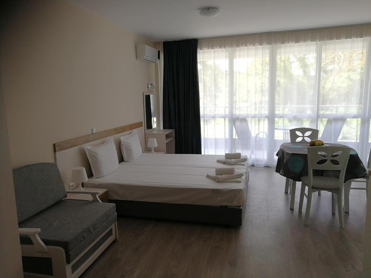 Donchevi Apartments Primorsko Extérieur photo