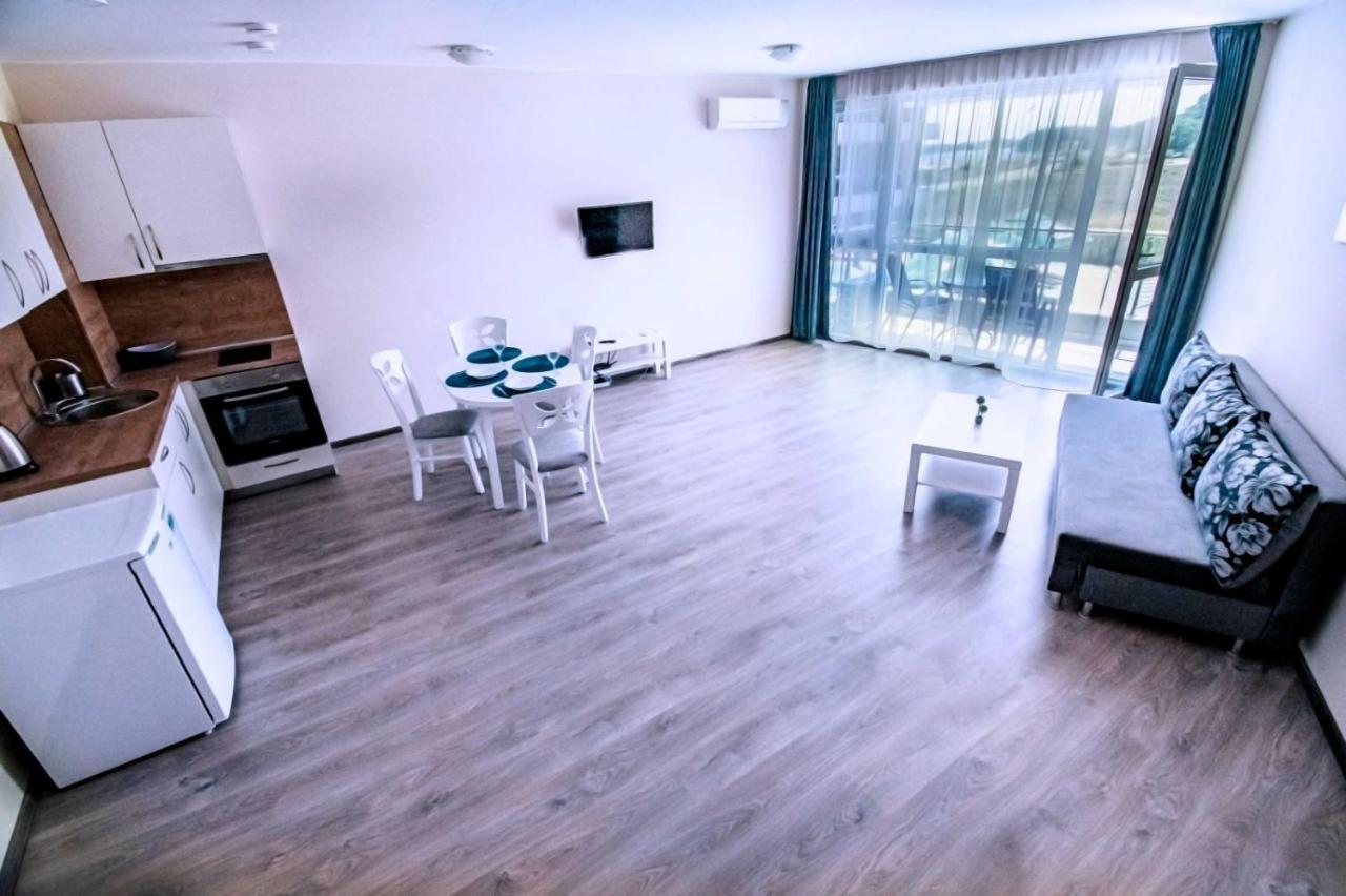 Donchevi Apartments Primorsko Extérieur photo